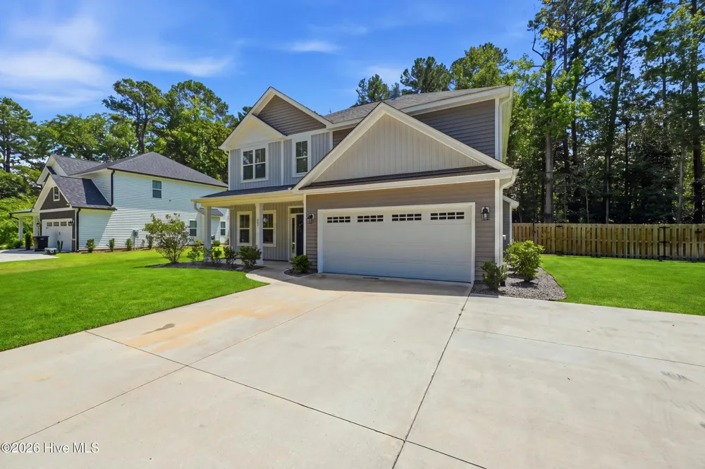 807 E Fremont Street Burgaw, NC 28425