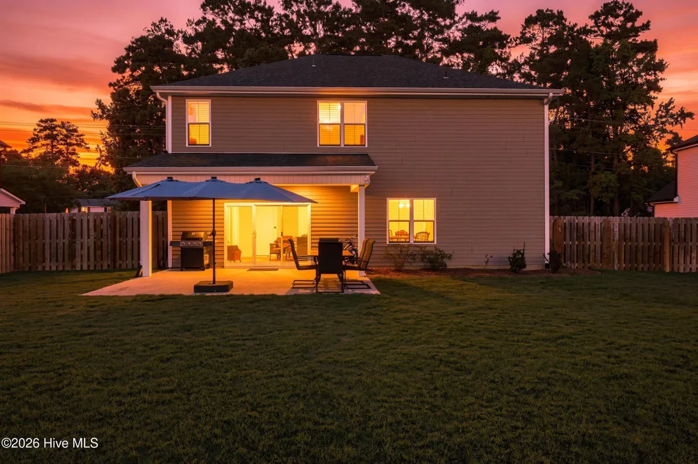 807 E Fremont Street Burgaw, NC 28425