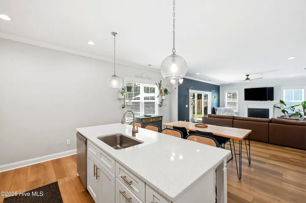 807 E Fremont Street Burgaw, NC 28425