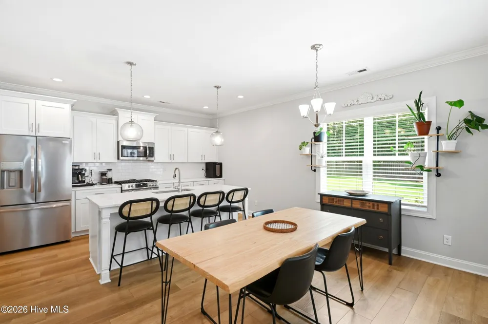 807 E Fremont Street Burgaw, NC 28425