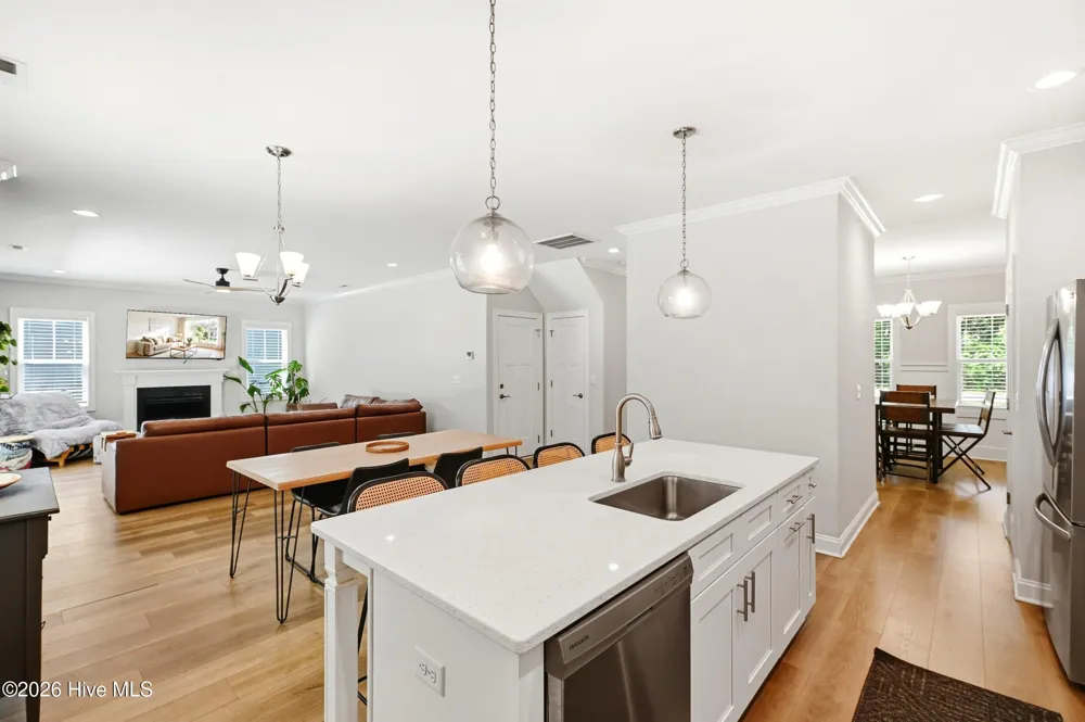 807 E Fremont Street Burgaw, NC 28425