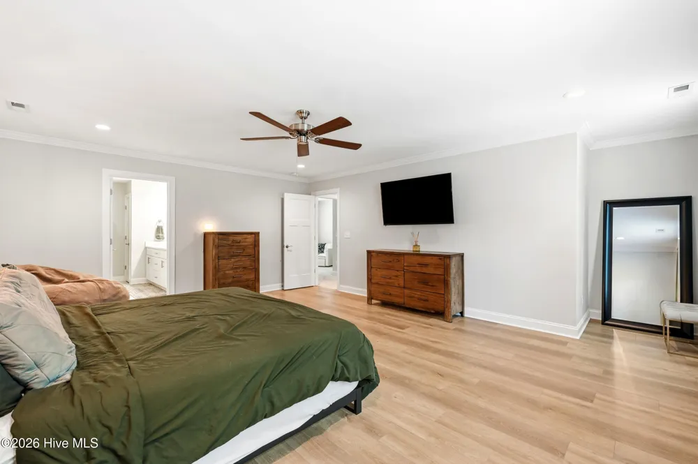 807 E Fremont Street Burgaw, NC 28425
