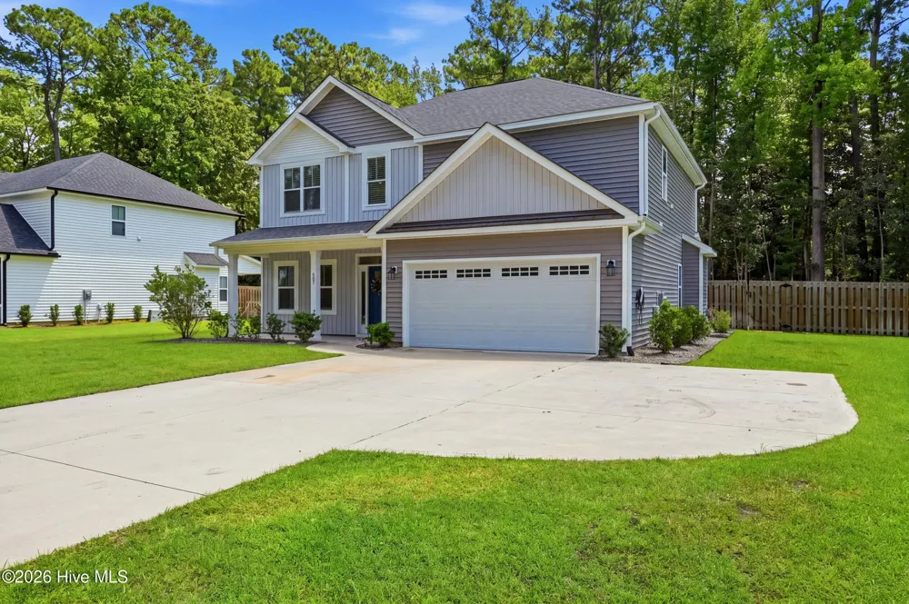 807 E Fremont Street Burgaw, NC 28425
