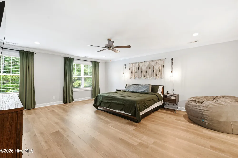 807 E Fremont Street Burgaw, NC 28425