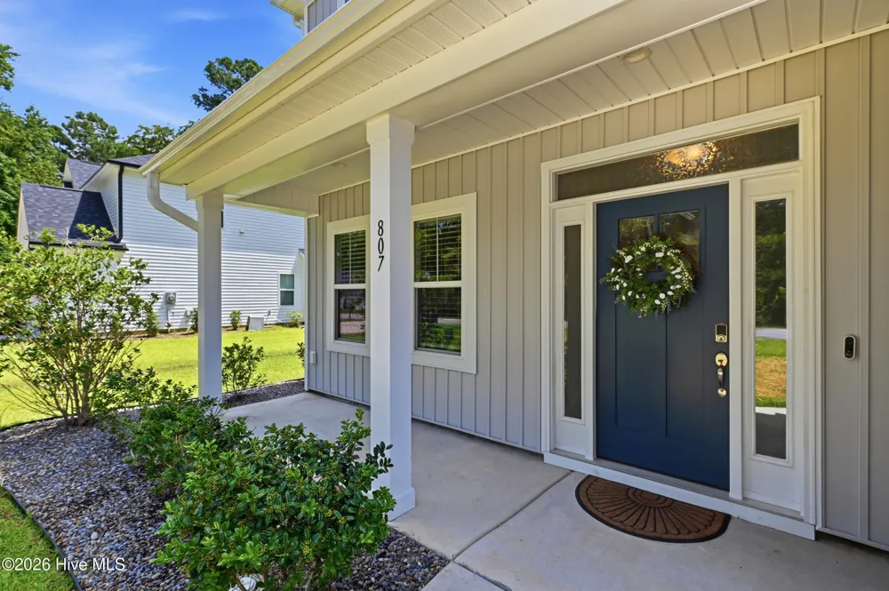 807 E Fremont Street Burgaw, NC 28425