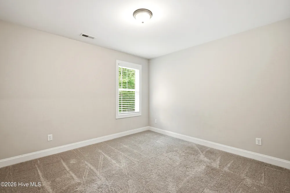 807 E Fremont Street Burgaw, NC 28425