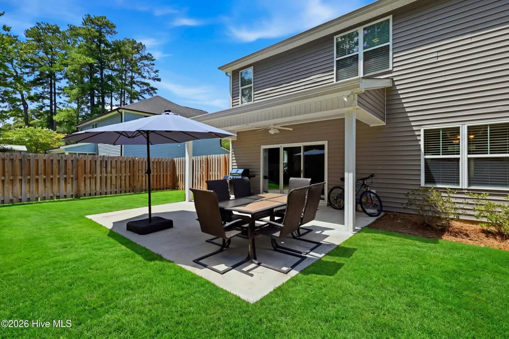 807 E Fremont Street Burgaw, NC 28425