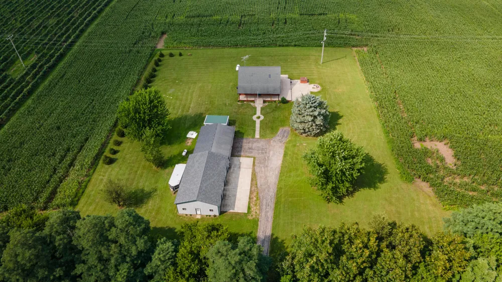 28720 Co Rd 354 Lawton, MI 49065