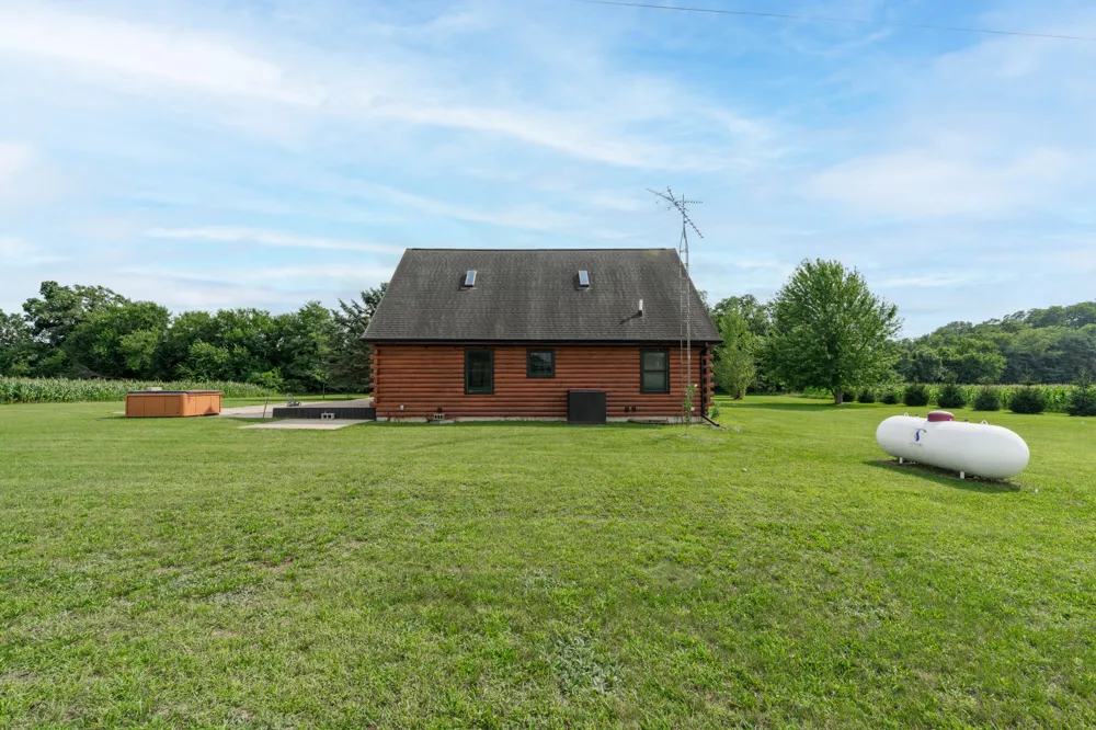 28720 Co Rd 354 Lawton, MI 49065