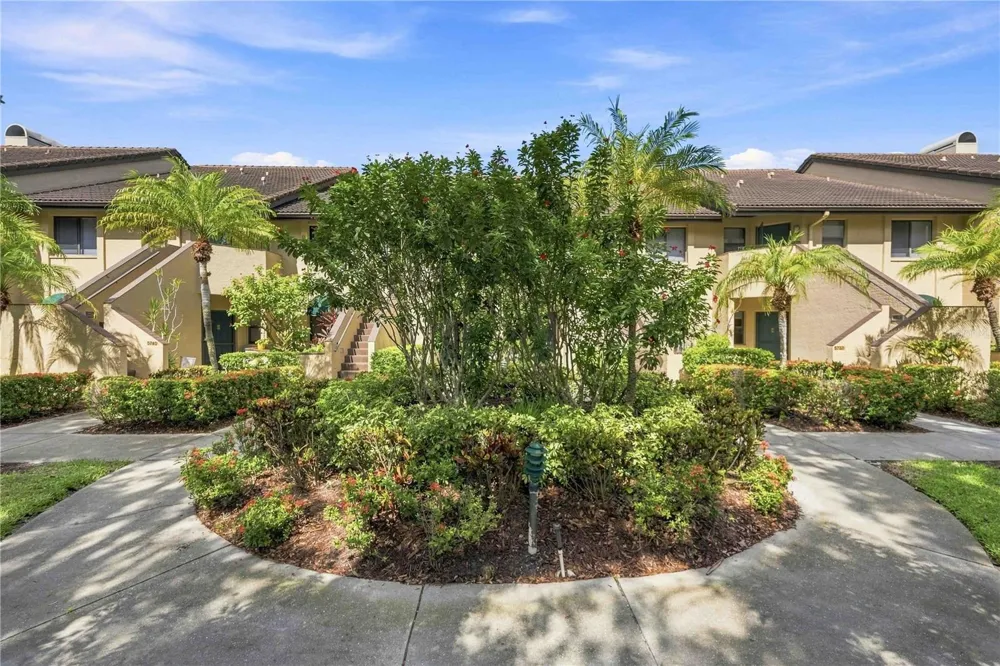 5726 ASHTON LAKE DRIVE #11 Sarasota, FL 34231