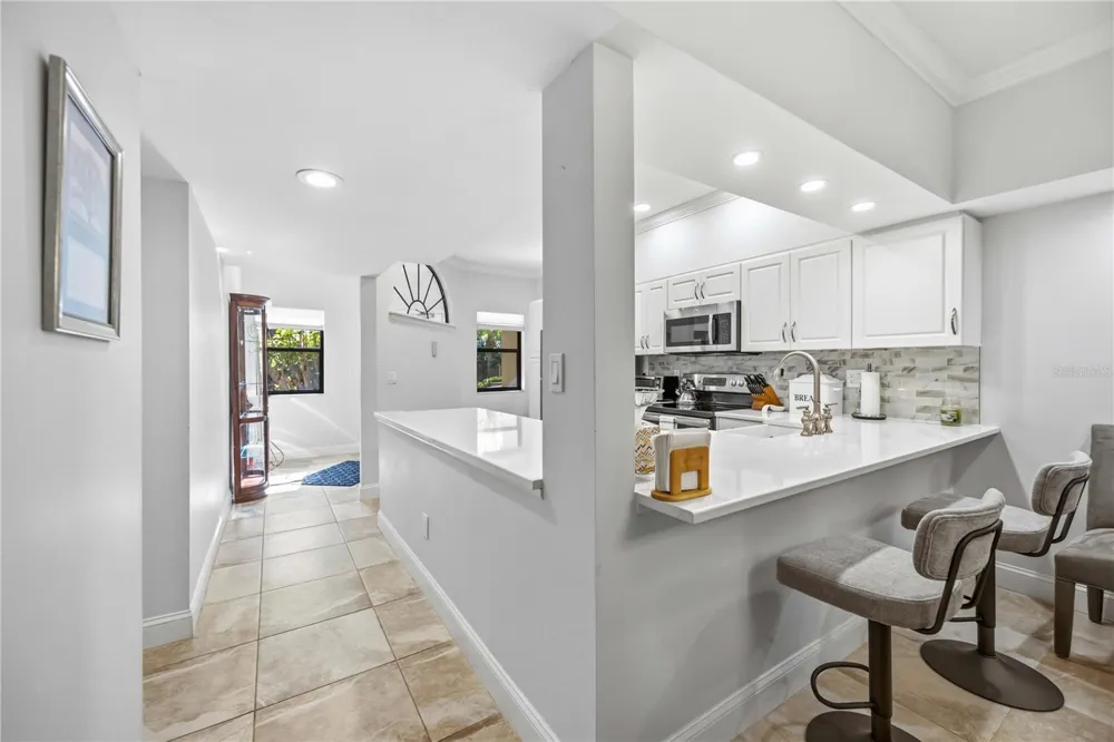 5726 ASHTON LAKE DRIVE #11 Sarasota, FL 34231
