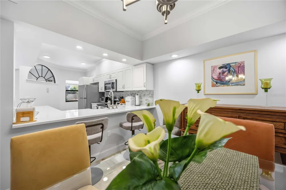 5726 ASHTON LAKE DRIVE #11 Sarasota, FL 34231