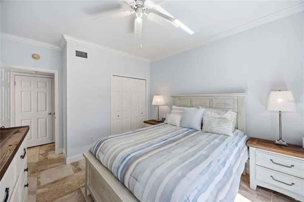 5726 ASHTON LAKE DRIVE #11 Sarasota, FL 34231