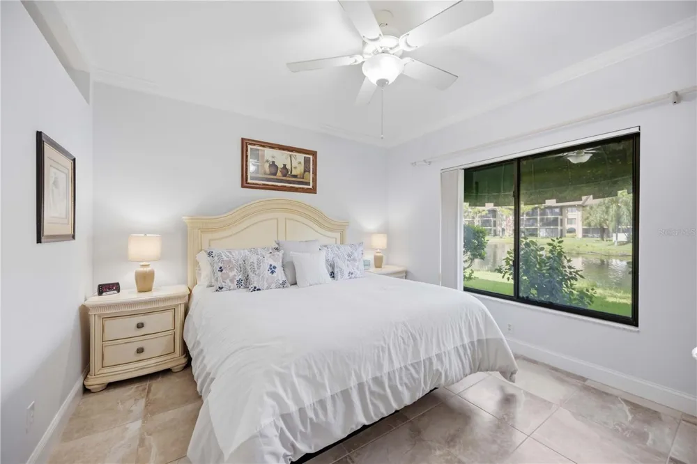 5726 ASHTON LAKE DRIVE #11 Sarasota, FL 34231