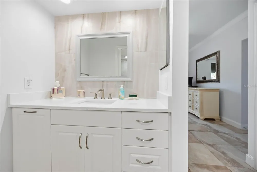 5726 ASHTON LAKE DRIVE #11 Sarasota, FL 34231