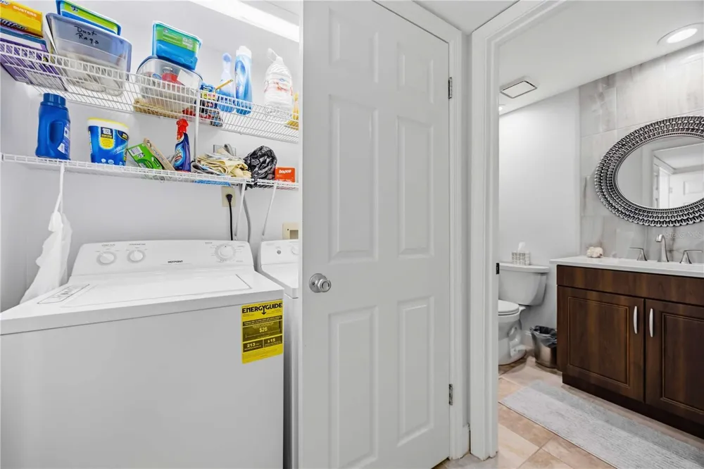 5726 ASHTON LAKE DRIVE #11 Sarasota, FL 34231