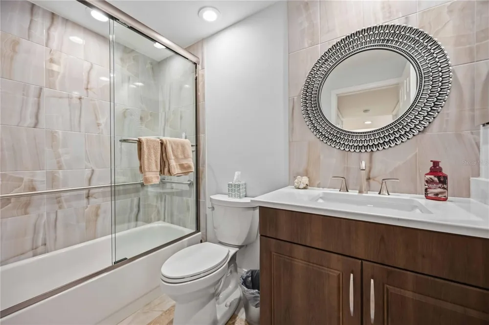 5726 ASHTON LAKE DRIVE #11 Sarasota, FL 34231