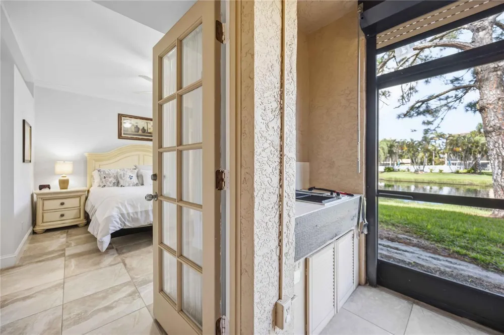 5726 ASHTON LAKE DRIVE #11 Sarasota, FL 34231