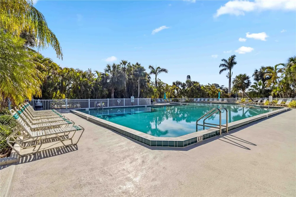 5726 ASHTON LAKE DRIVE #11 Sarasota, FL 34231