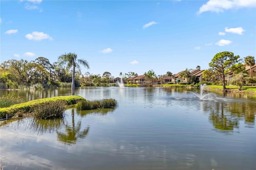 5726 ASHTON LAKE DRIVE #11 Sarasota, FL 34231