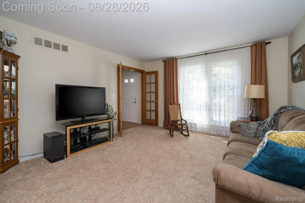 1952 Cedaredge Road Rochester Hills City, MI 48306