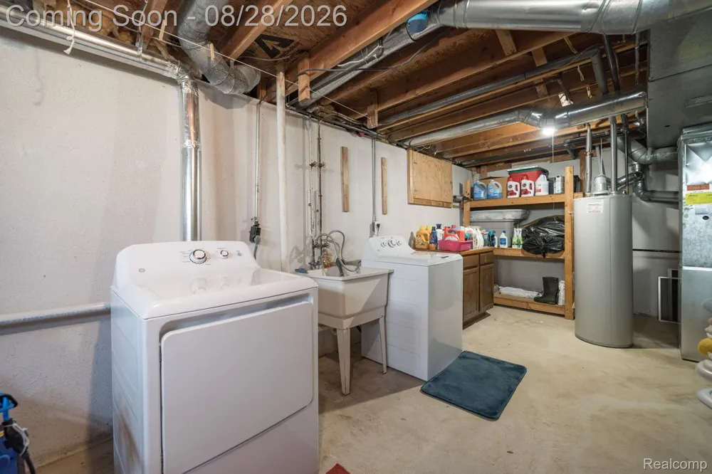 1952 Cedaredge Road Rochester Hills City, MI 48306