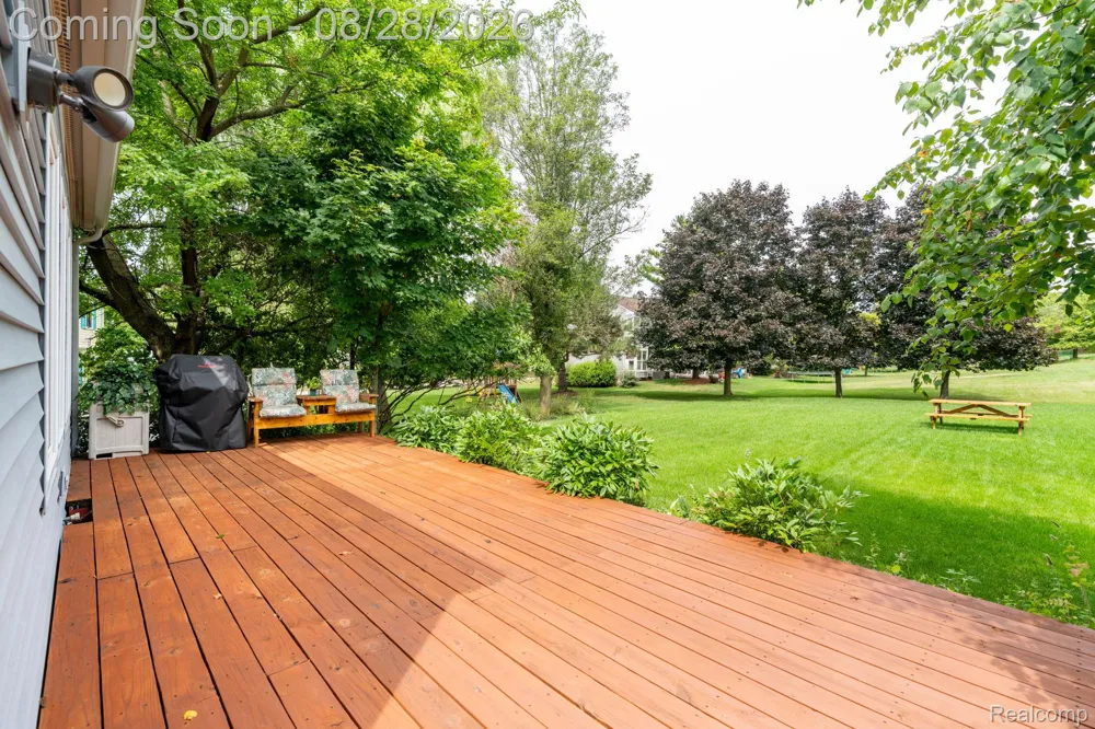 1952 Cedaredge Road Rochester Hills City, MI 48306