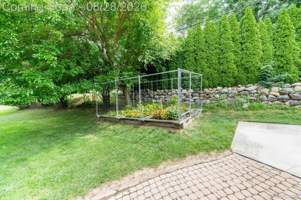 1952 Cedaredge Road Rochester Hills City, MI 48306