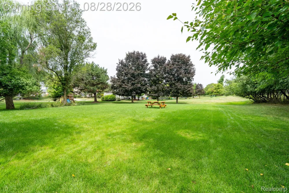 1952 Cedaredge Road Rochester Hills City, MI 48306
