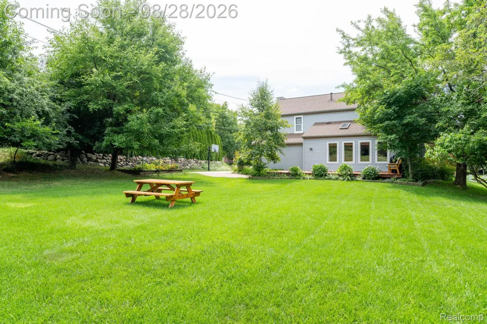 1952 Cedaredge Road Rochester Hills City, MI 48306