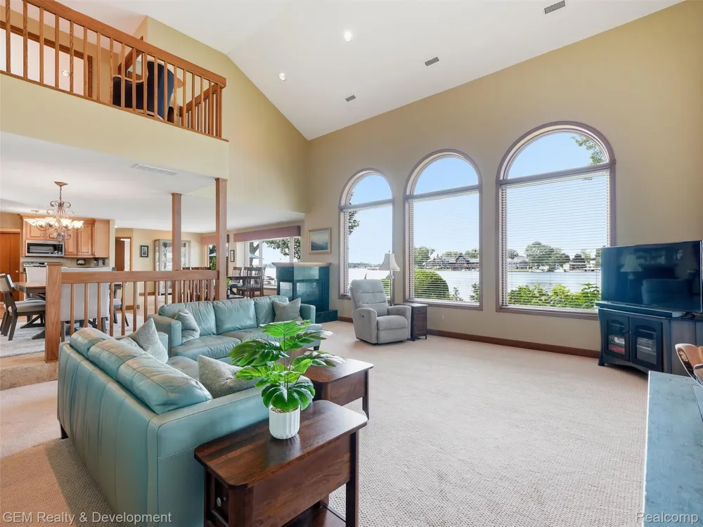 146 Castlewood Drive Columbia Township, MI 49230