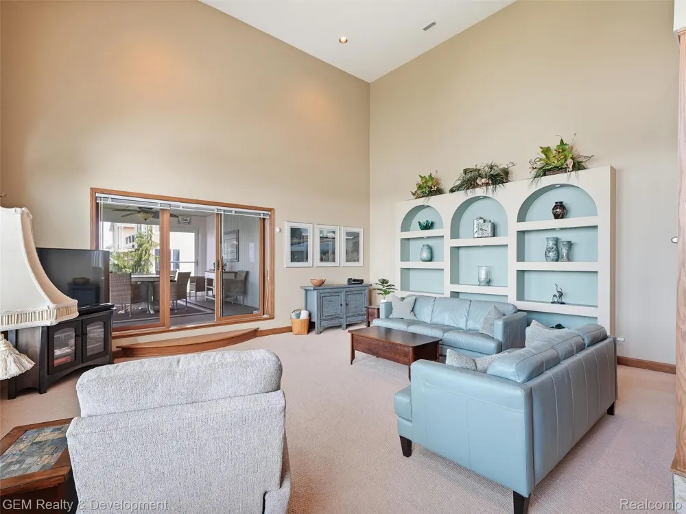 146 Castlewood Drive Columbia Township, MI 49230