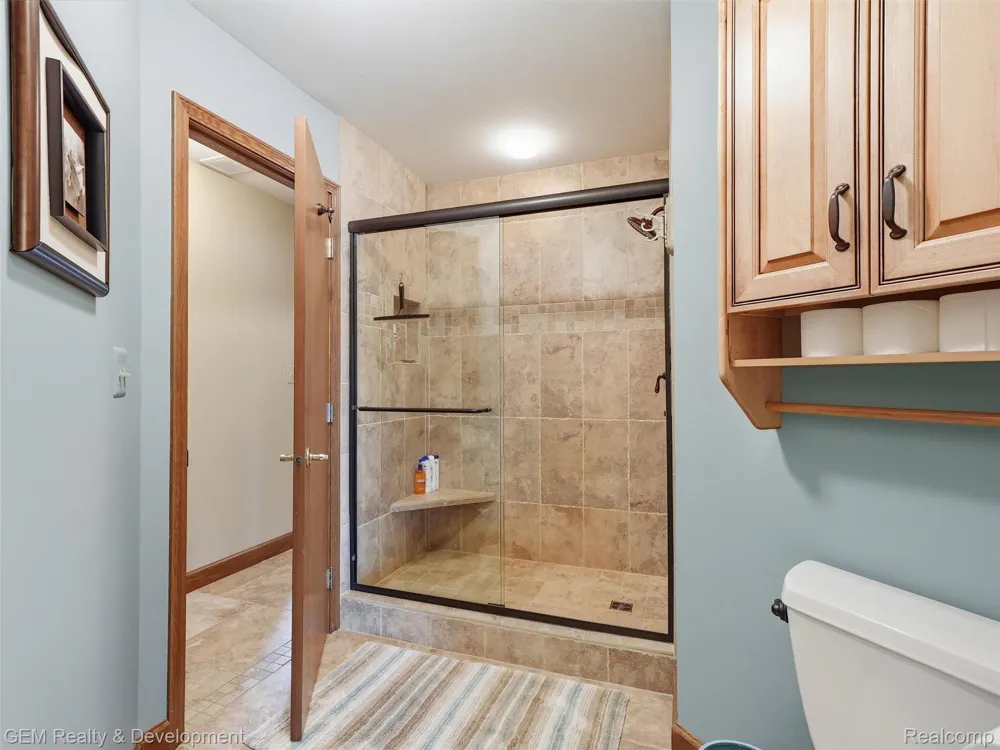 146 Castlewood Drive Columbia Township, MI 49230