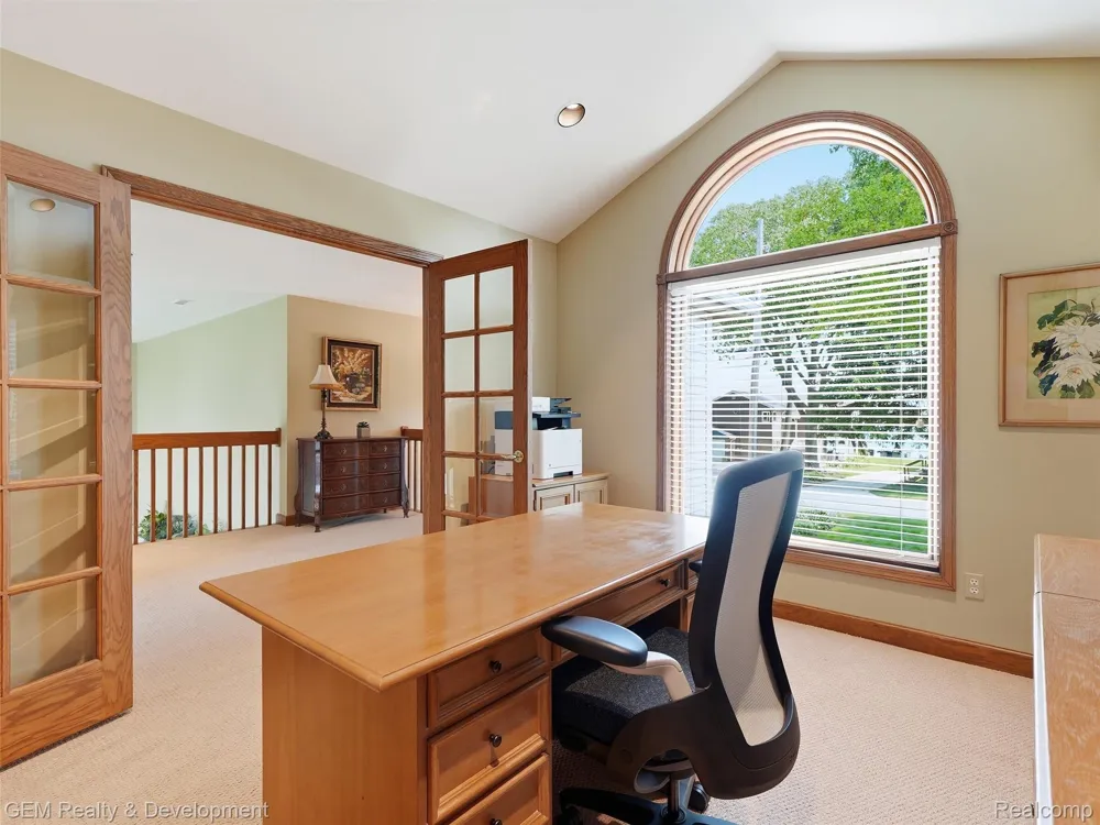 146 Castlewood Drive Columbia Township, MI 49230