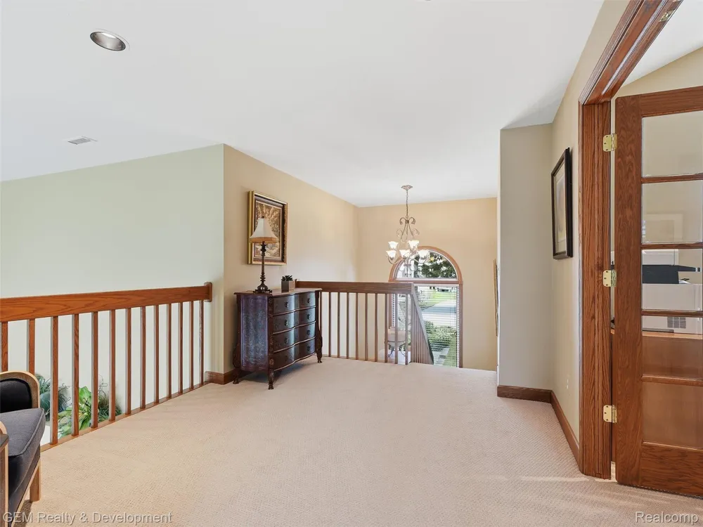 146 Castlewood Drive Columbia Township, MI 49230