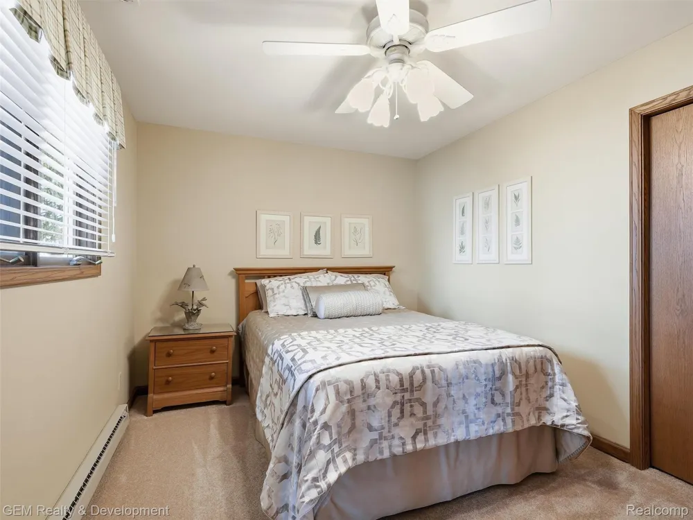 146 Castlewood Drive Columbia Township, MI 49230