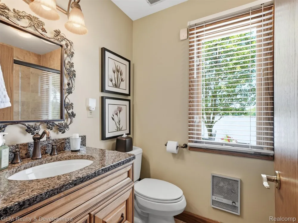 146 Castlewood Drive Columbia Township, MI 49230