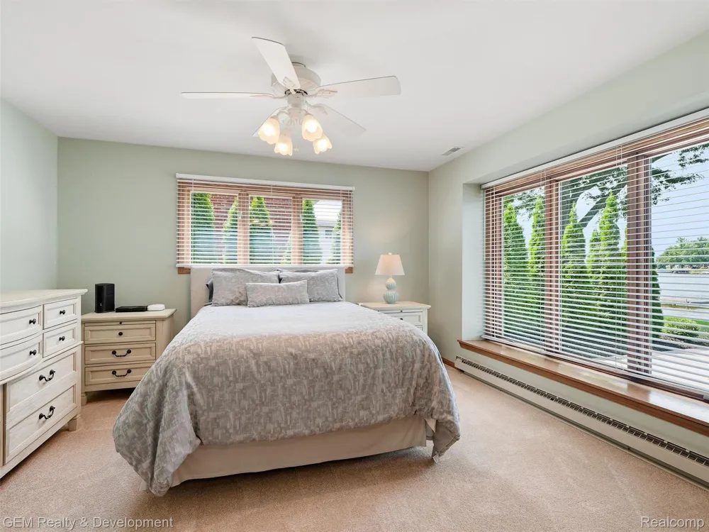 146 Castlewood Drive Columbia Township, MI 49230