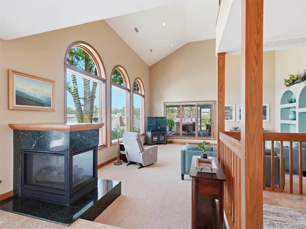 146 Castlewood Drive Columbia Township, MI 49230