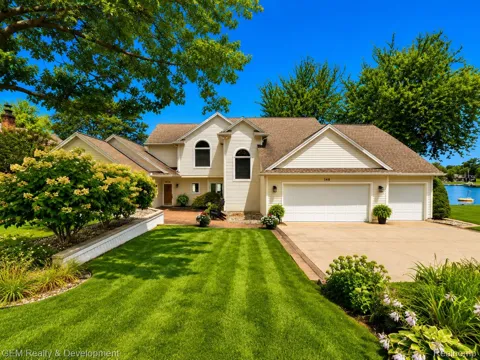146 Castlewood Drive