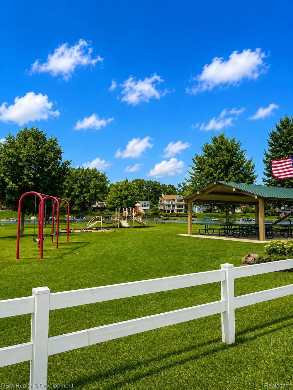 146 Castlewood Drive Columbia Township, MI 49230
