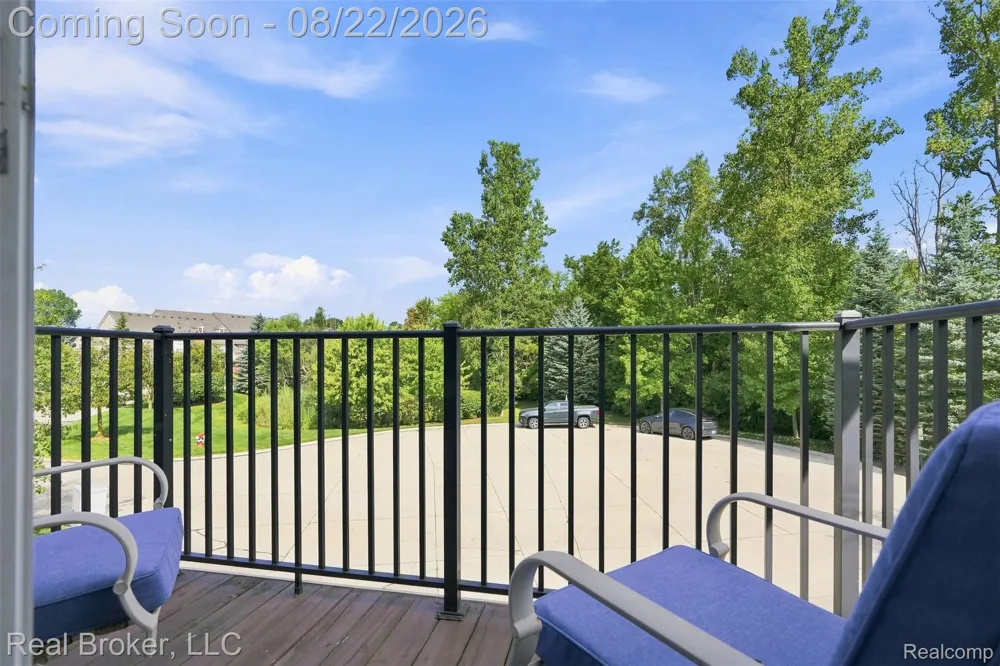 55407 Ambassador Court Shelby Charter Township, MI 48316