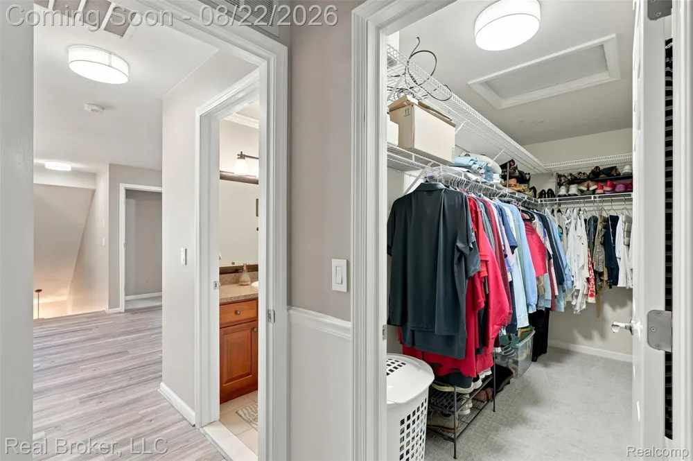 55407 Ambassador Court Shelby Charter Township, MI 48316