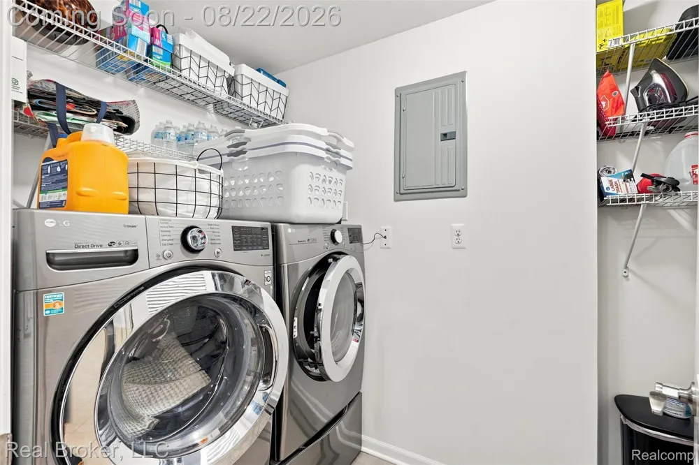 55407 Ambassador Court Shelby Charter Township, MI 48316