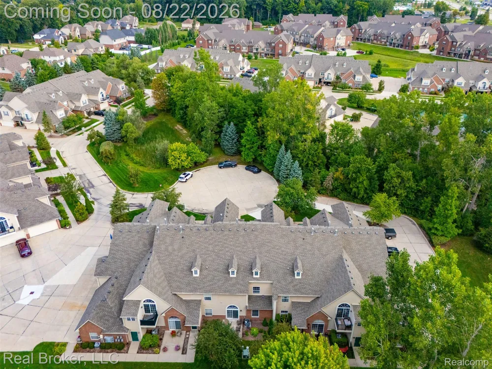 55407 Ambassador Court Shelby Charter Township, MI 48316