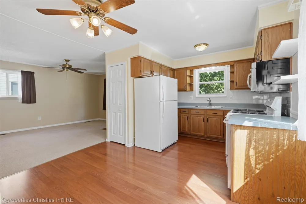 8834 Janis Street Shelby Charter Township, MI 48317