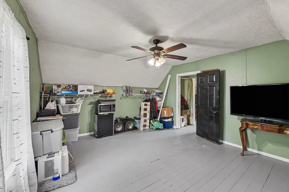 14596 Thompson Avenue Thompsonville Village, MI 49683