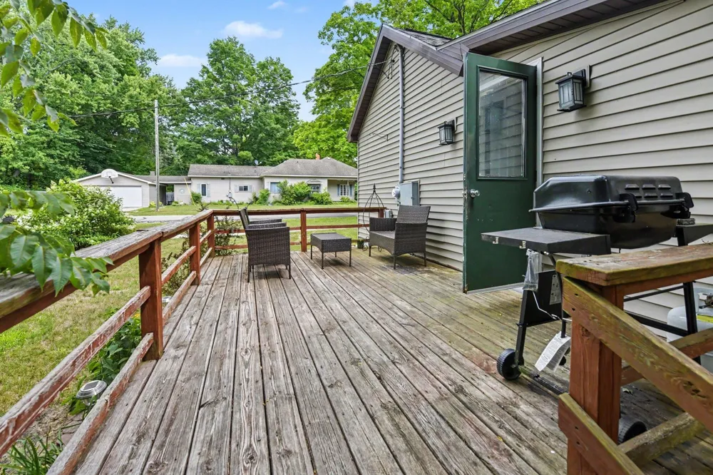 14596 Thompson Avenue Thompsonville Village, MI 49683