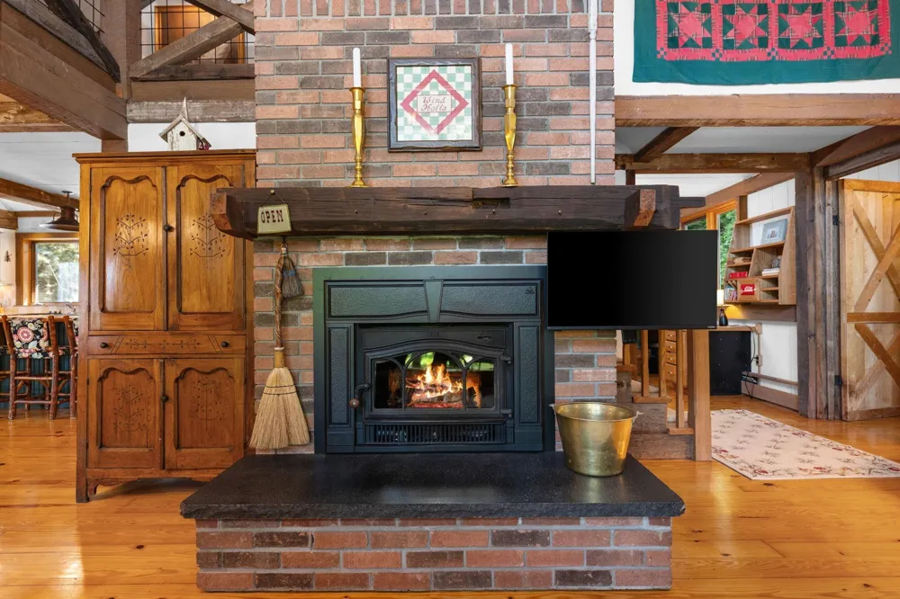 6020 E Hackett Drive Solon Township, MI 49621