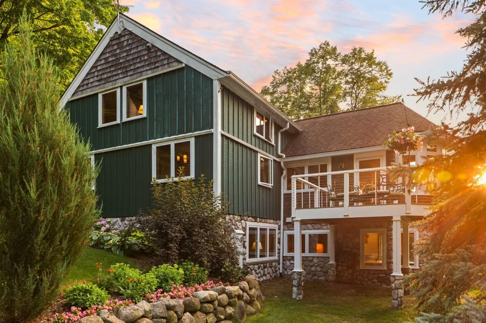 6020 E Hackett Drive Solon Township, MI 49621